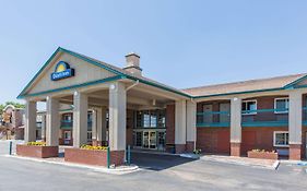 Days Inn By Wyndham Hays